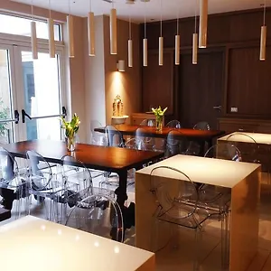 La Castellana Loft Отель Бергамо