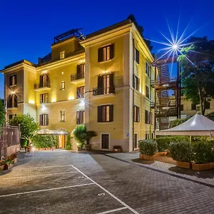 3* Szálloda Romoli